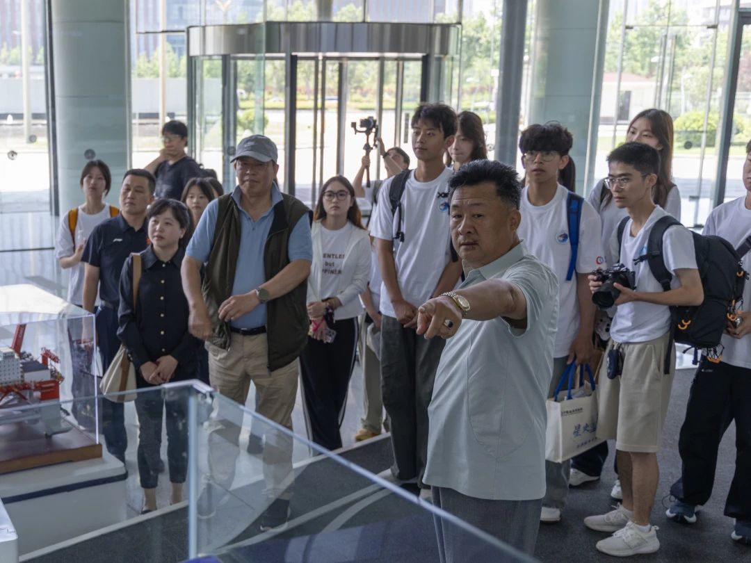 11a86d5e-96e9-4931-8f39-35414b84e509